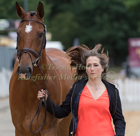 LAURA COLLETT (GBR) AND MR. BASS