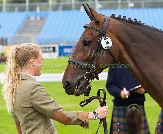 Camilla Speirs of Ireland with Portersize Just A Jiff