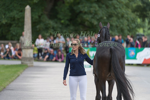 SARA SQUIRES (GBR) AND SULA BLUE AT THE EQUI-TREK CCI *** FINAL HORSE INSPECTION OF THE 2017 BRAMHAM INTERNATIONAL HORSE TRIALS