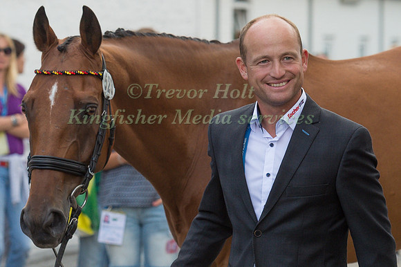 MICHAEL JUNG (GER) AND LA BIOSTHETIQUE - SAM FBW_