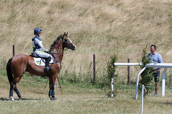 NICOLA WILSON (GBR) AND ONE TWO MANY