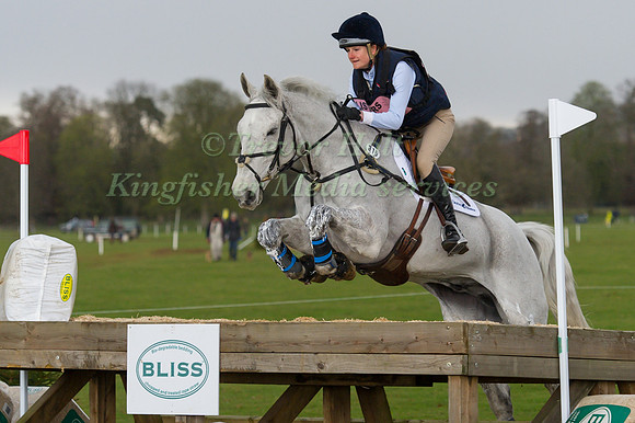 Melissa Townshend  riding Straight Choice
