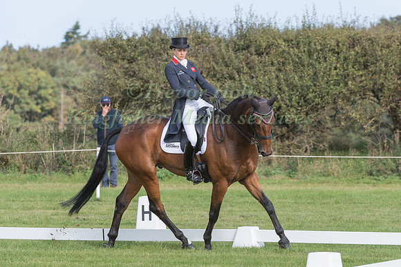 SARAH BULLIMORE AND REVE DU ROUET