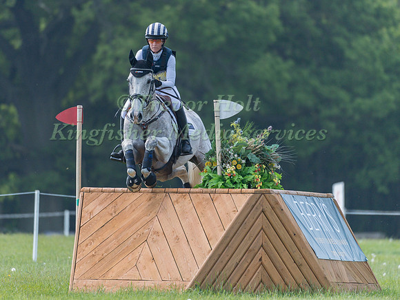 CAROLINE POWELL (NZL) AND SINATRA FRANK BABY