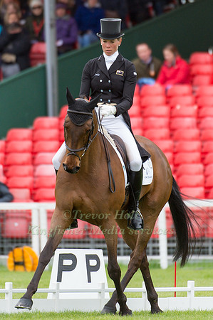 Lucy Jackson (NZL) riding Willy Do