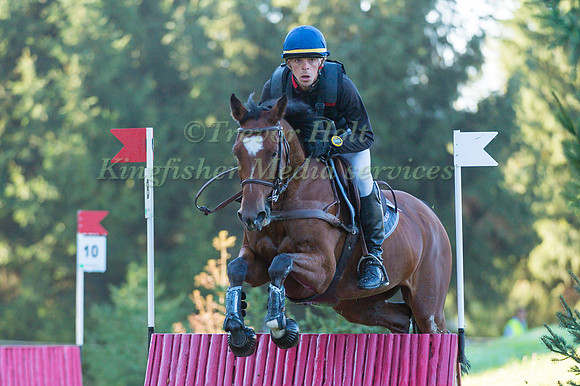 Camile Lejeune (FRA) riding Afalke