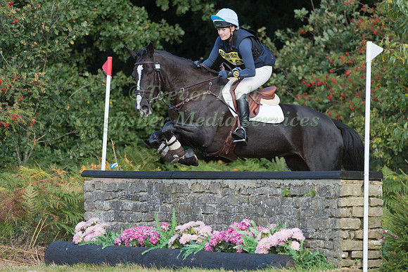 CLAIRA MIESEGAES (GBR) AND SHANNONDALE DOLLY