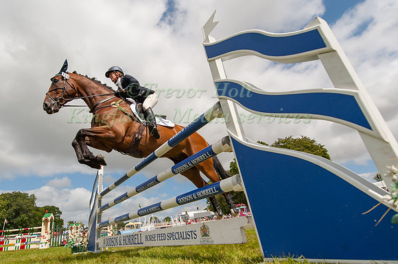 JODIE AMOS (GBR) RIDING FIGARO VAN HET BROEKXHOF