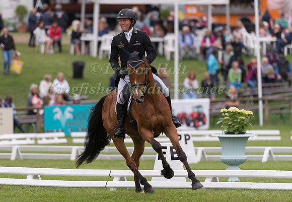 AUSTIN  O'CONNOR (IRL) AND LUCKY CONTENDER