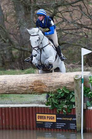 Olivia Wilmot riding Cool Dancer