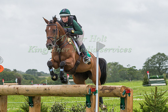 SUSIE BERRY RIDING  CAROLINES AIR KM