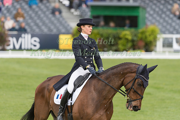Clara Loiseau (FRA) and  Wont Wait