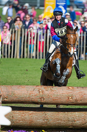 Hannah Bate and Finbury Hill