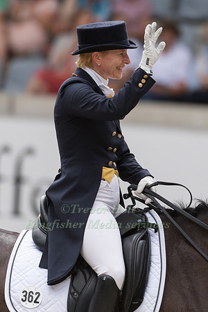 NADINE CAPELLMANN AND LOOK AT ME 5