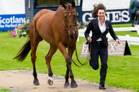 Alice Naber-Lozeman of the Netherlands with ACSI Peter Parker
