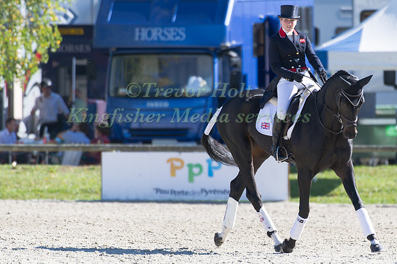 Laura Collett Warming Up