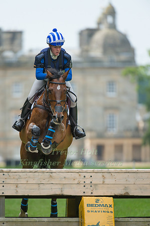 Imogen  Murray (GBR) riding  Shannondale Vintage
