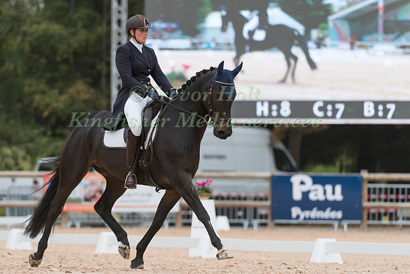 Eef Hamers of the Netherlands riding Balou