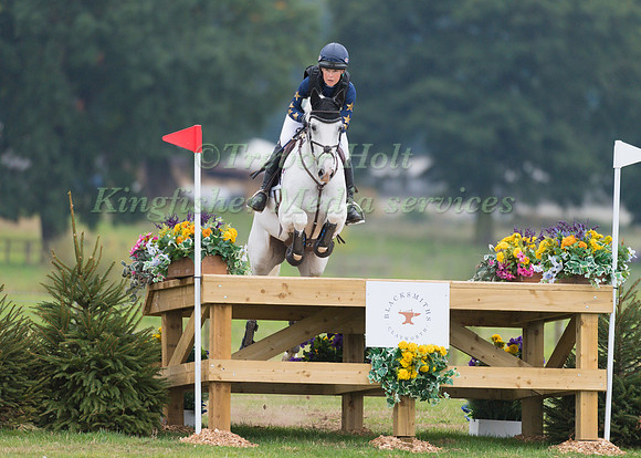 AMY HAWLEY RIDING HHS WILLIAMSTOWN