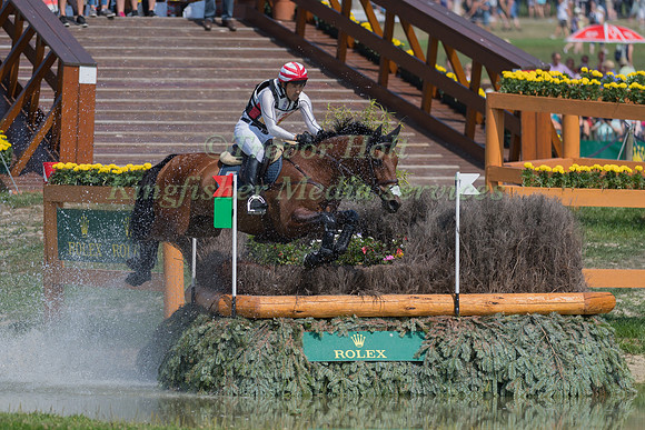 YOSHIAKI OIWA (JPN) AND CALLE 44