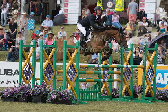 NICOLA WILSON (GBR) AND ONE TWO MANY-6