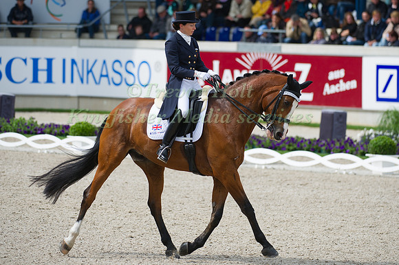 Nikki Crisp and Pasoa