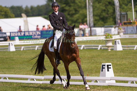 Tom Jackson (GBR) riding Waltham Fiddlers Find