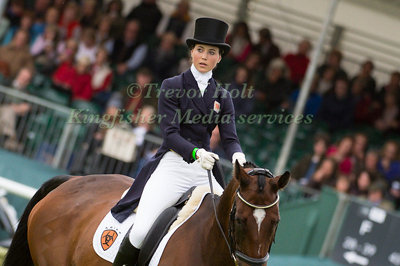 Charlotte Agnew (GBR) and  Out Of Africa Two
