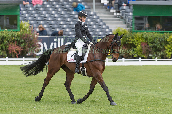 Julia Norman (GBR) and  Carryon Bobby Boy