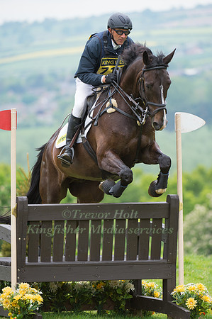 Bill Levett  (AUS) Riding  Spezific One