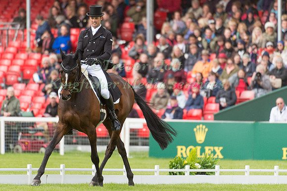 Jonathan Paget (NZL) riding Clifton Promise