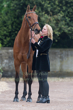 Alicia Hawker (GBR) and  Charles RR