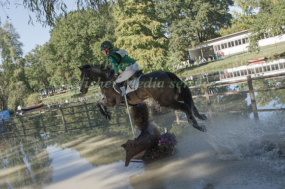 Camilla Speirs (IRL) riding Portersize Just a Jiff