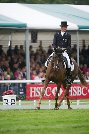 Mark Todd and Oloa
