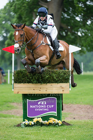 Laura  Collett (GBR) riding  Mr Bass