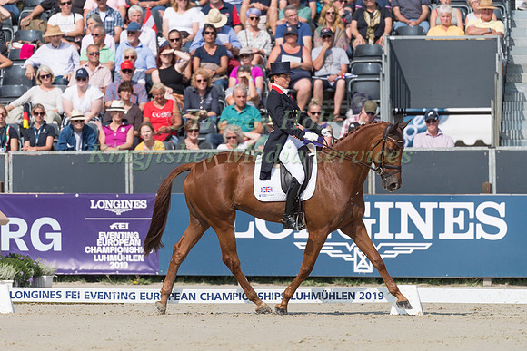 Piggy French (GBR) and Quarrycrest Echo