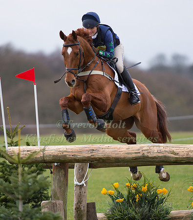 Polly Stockton (GBR) riding Ortolan