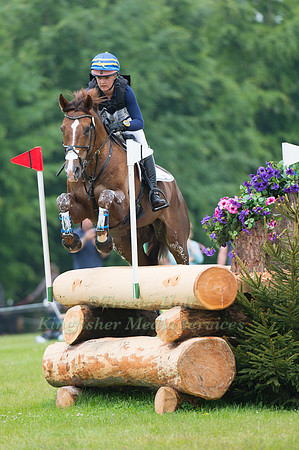 Ellen Svennerstal (SWE) riding Southway