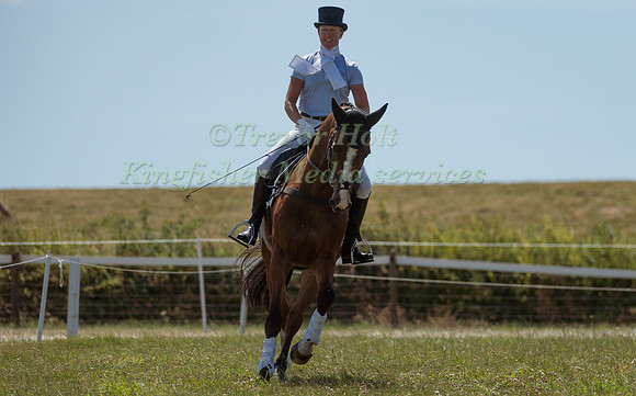 NICOLA WILSON (GBR) AND ONE TWO MANY