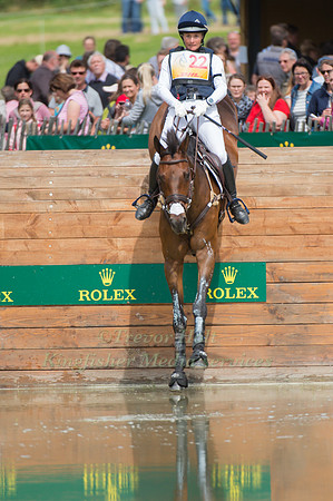 Hannah Sue Burnett (USA) and Harbour Pilot