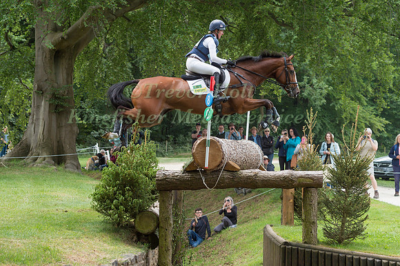 NICOLA WILSON (GBR) AND ONE TWO MANY