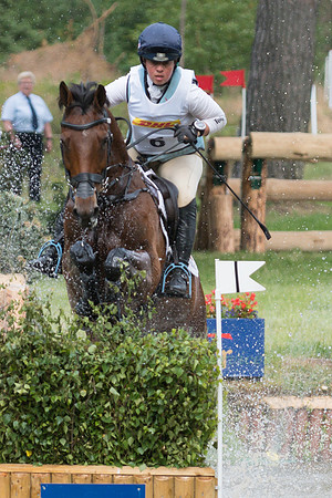 KITTY KING (GBR) AND CEYLOR L A N