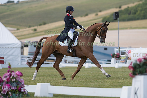 LAURA COLLETT (GBR) AND GRAND MANOEUVRE-6