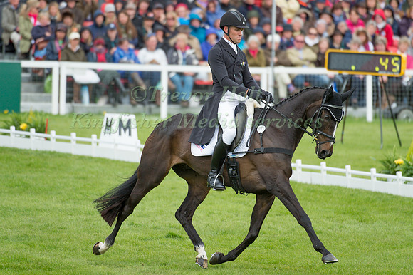 Paul Tapner (AUS) riding Indian Mill
