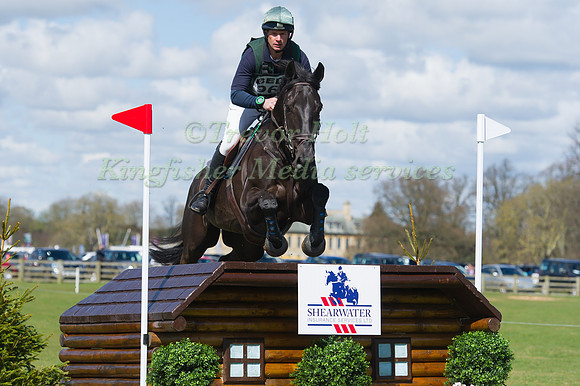 Mark  Kyle (IRL) riding Jesmond Justice