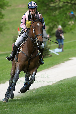 Alex Kingdon riding  STORMHILL HARVEST MOON