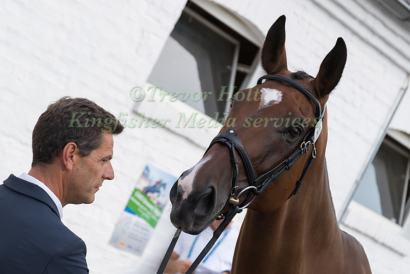 CEDRIC LYARD (FRA) AND UNUM DE'OR