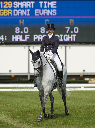 Dani Evans (GBR) riding Smart Time