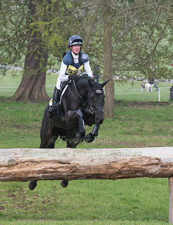 NICOLA WILSON RIDING BULANA