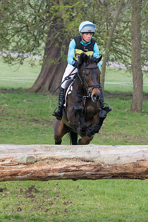 IZZY TAYLOR RIDING TREGOLLS